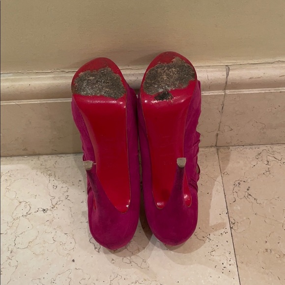 Christian Louboutin Open Toe Bow Pumps - Picture 3 of 3